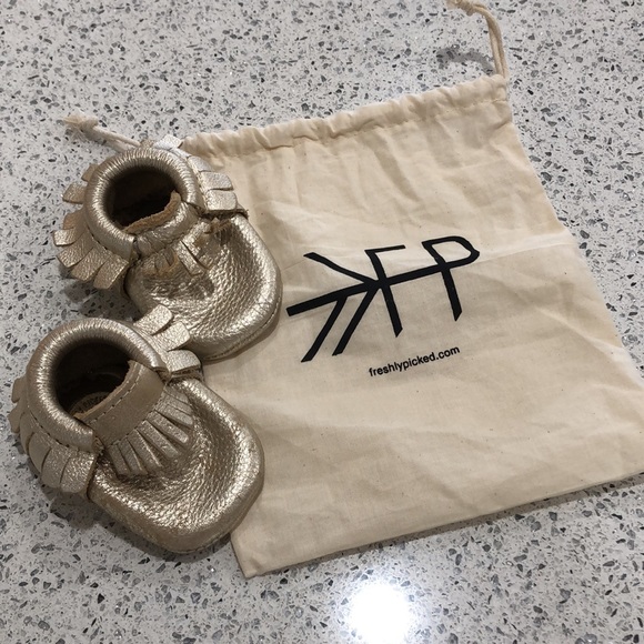 Freshly Picked moccasins - Picture 2 of 7